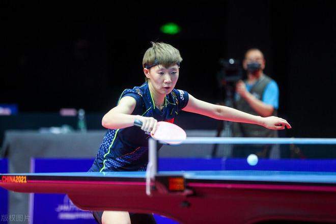 足球不仅仅 足球不仅仅